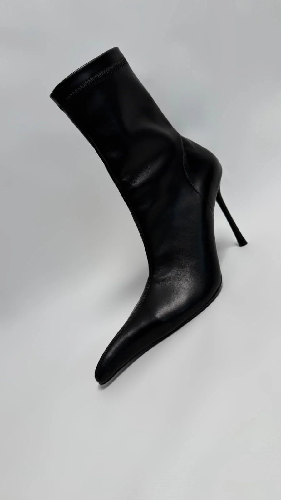 SELVÉRA Black Stretch Heeled Boots