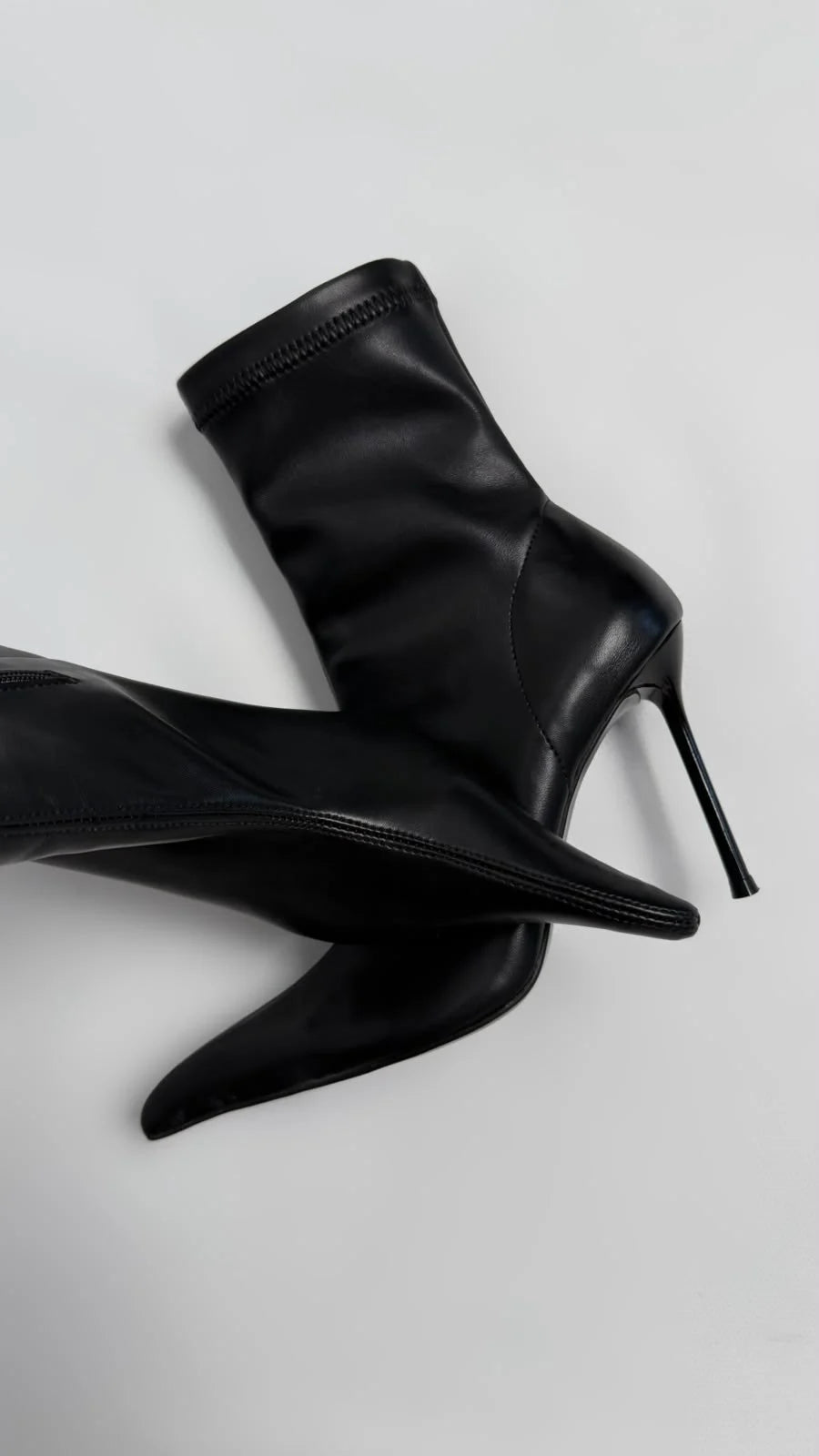 SELVÉRA Black Stretch Heeled Boots