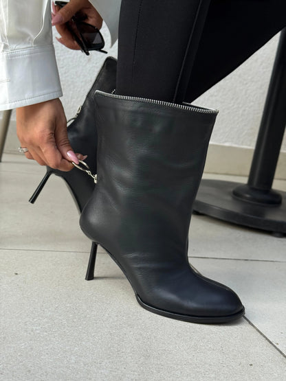 VELORIA Black Leather Heeled Boots