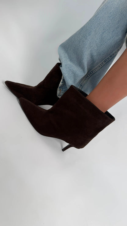 VARESSA Brown Suede Heeled Boots