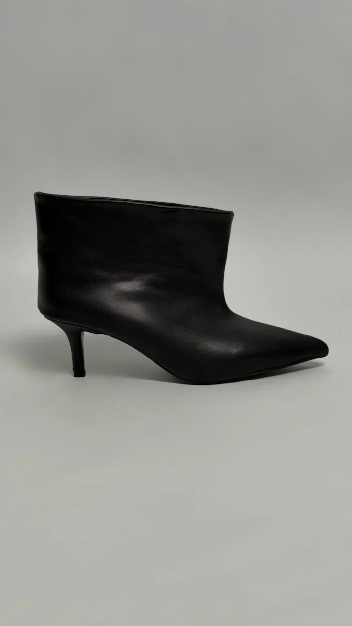 VELENZA Black Leather Heeled Ankle Boots