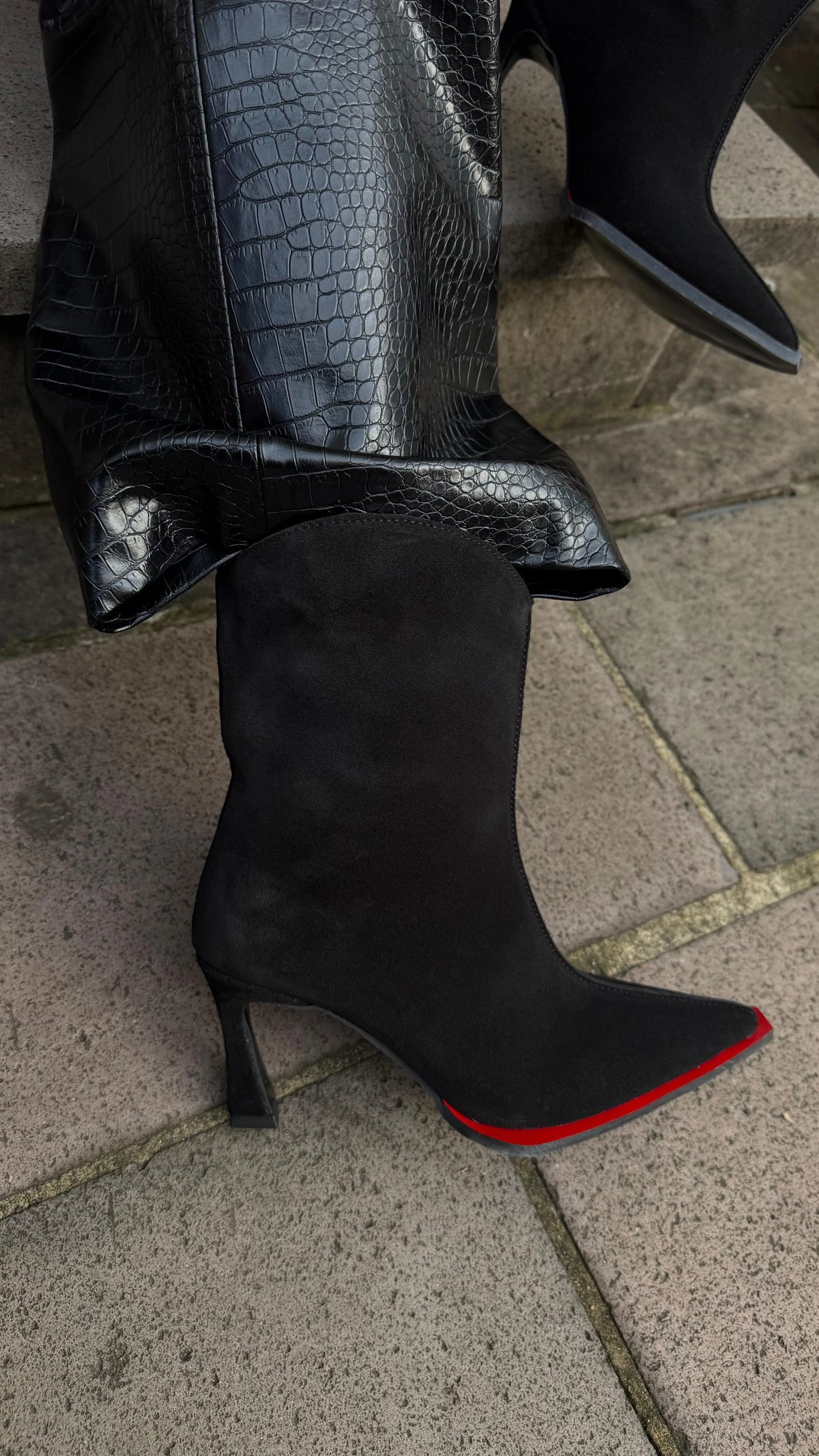 ARVELIA Black Suede Leather Knee-High Boots