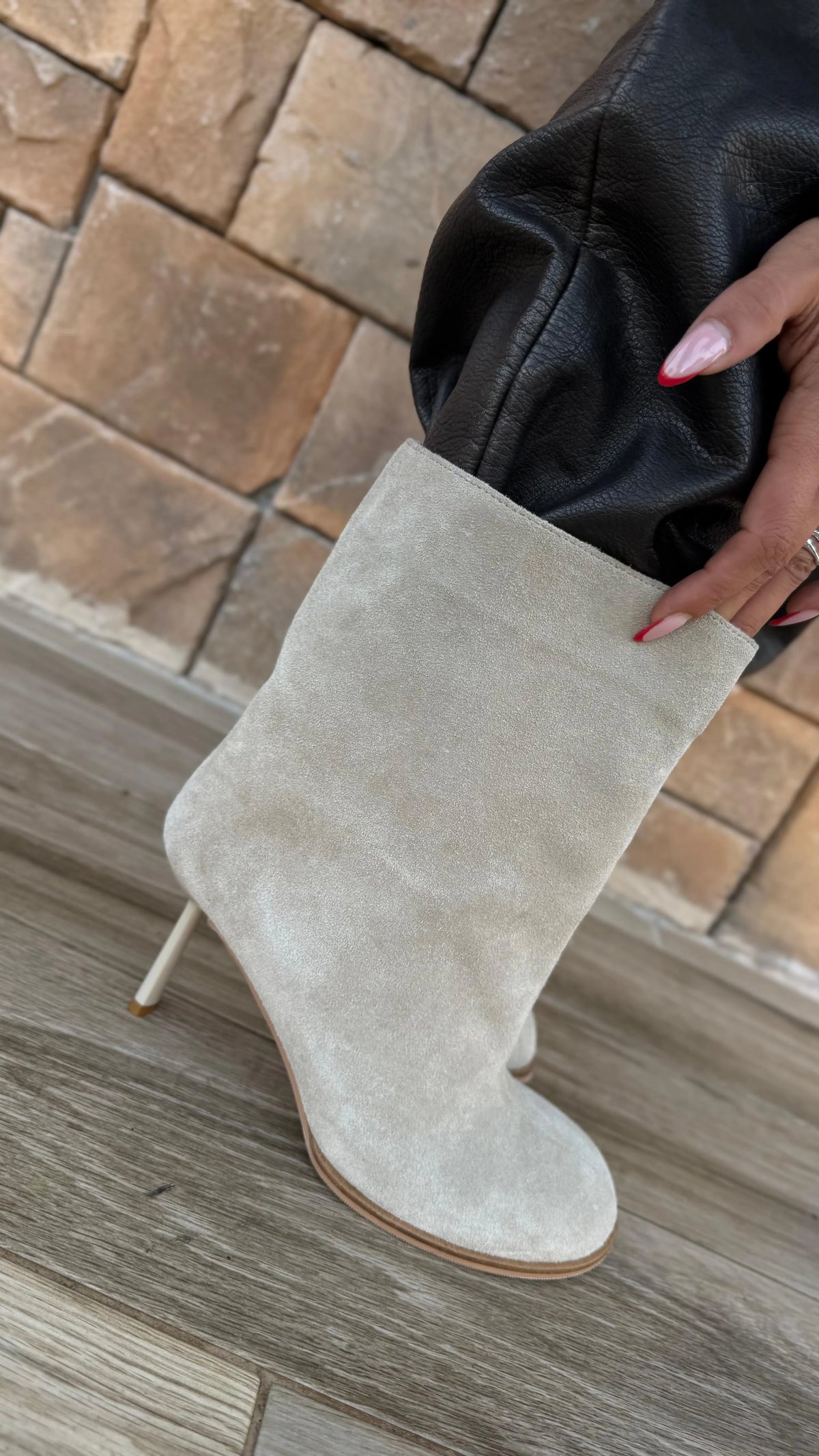 SORELIA Beige Suede Heeled Boots | LUMORA
