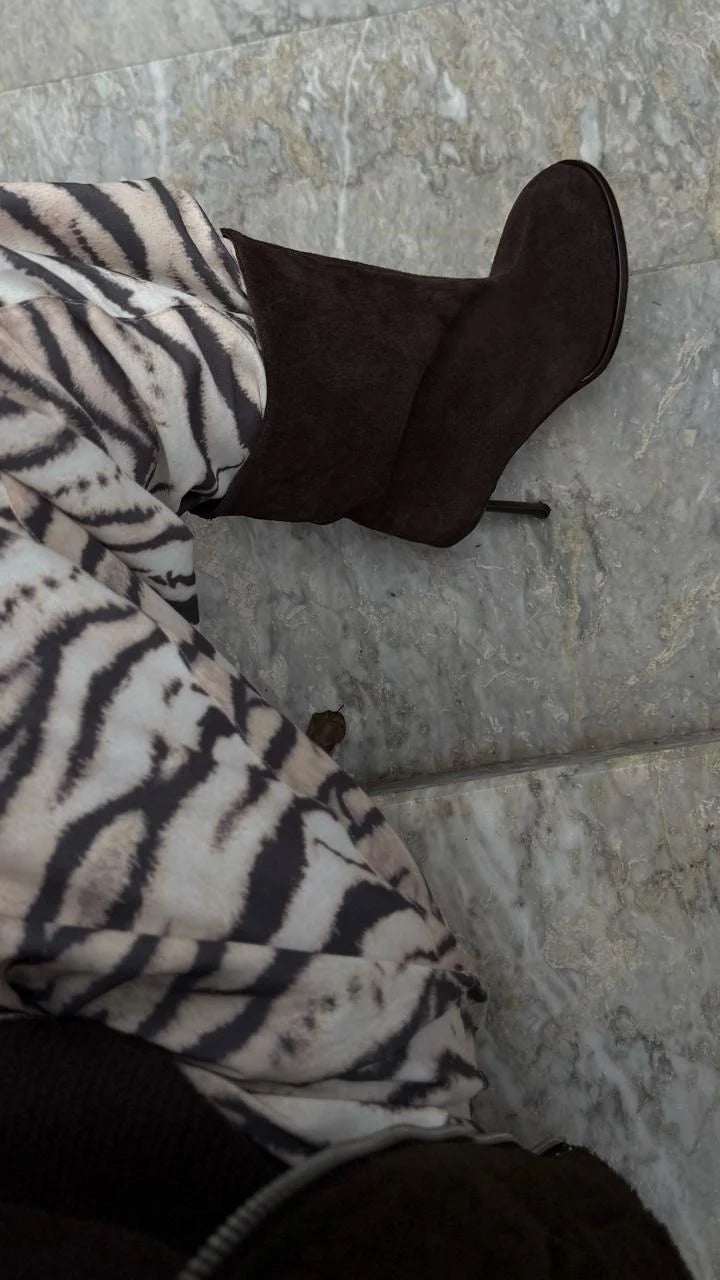 SAVÉRIN Brown Suede Heeled Ankle Boots
